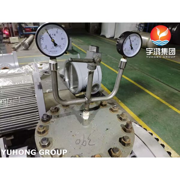 Floating Head Heat Exchanger with 316L Tubes and SA350 LF2/316L Clad Tubesheet for Cost-Effective Corrosion Management