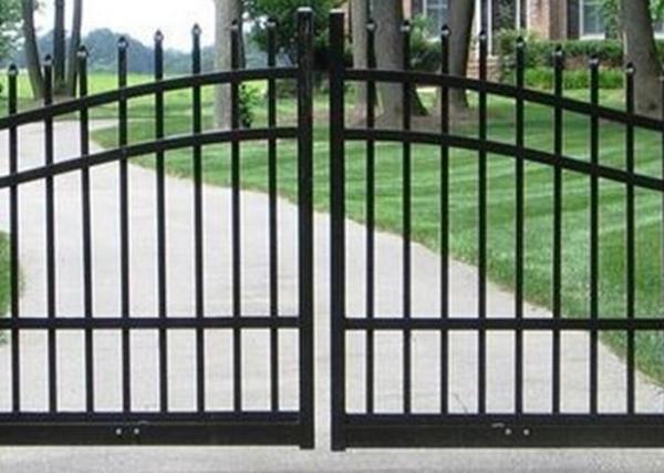 Outdoor Decoration Automatic Driveway Gates For Garden / Residential , Eco Friendly