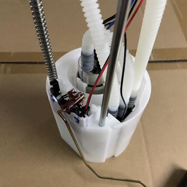 Montagem de bomba de combustível 2018-2019 para Maxus T60 T70 2.0 gasolina T70 OE C00049633