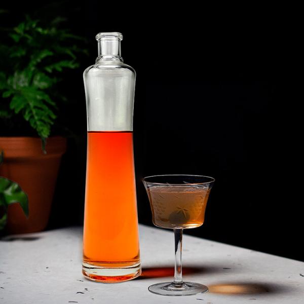 500ml Clear Gin Vodka Ice Wine Glass Bottle with Cork Screw Cap and Glass Base Material