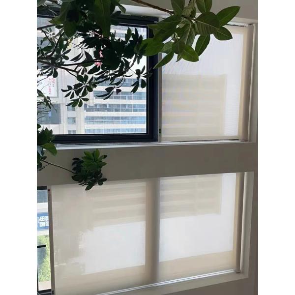 ISO105B02 Fiberglass Sunscreen Fabric Roller Blinds 47*36''