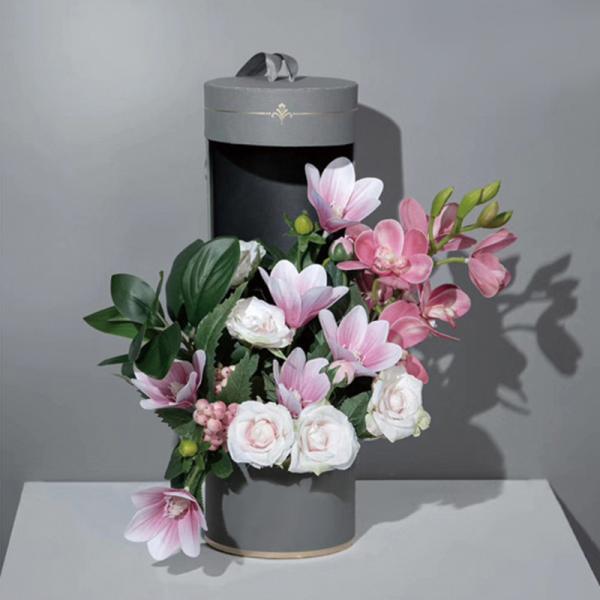 Spot UV Long Rose 900gsm Ivory Cardboard Envelope Flower Boxes