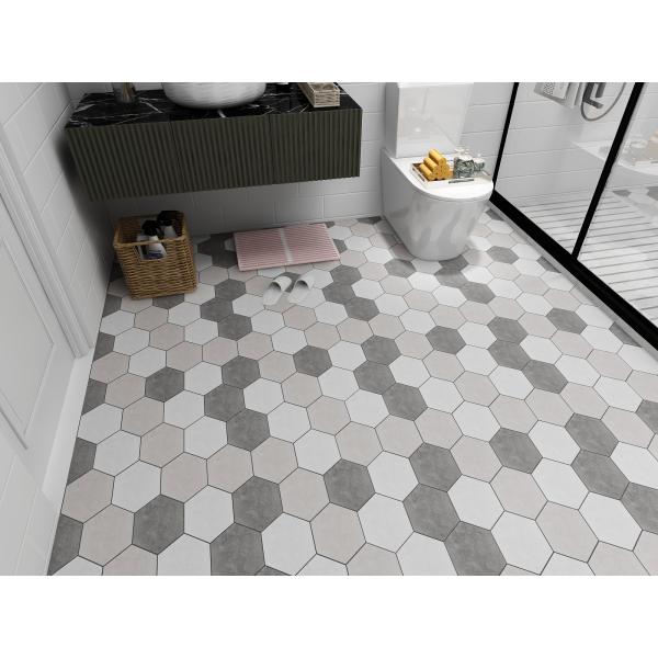 Adesivo autoadhesivo para piso 3D para decoración de baño estilo clásico