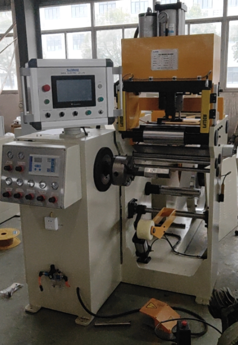 200mm Automatic Foil Winding Machine with Cold Pressure Welding for Transformer Coil Manufacturing