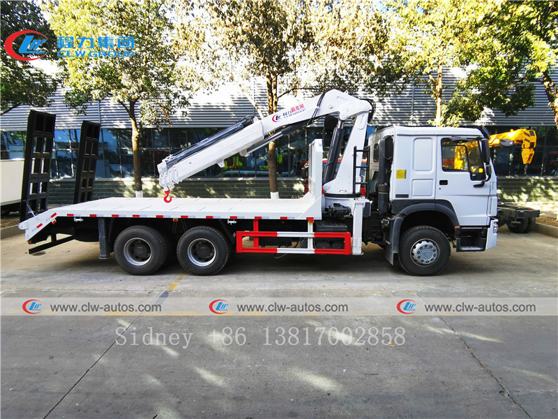 Тележка заграждения складчатости Sinotruk HOWO 6x4 10T установила кран