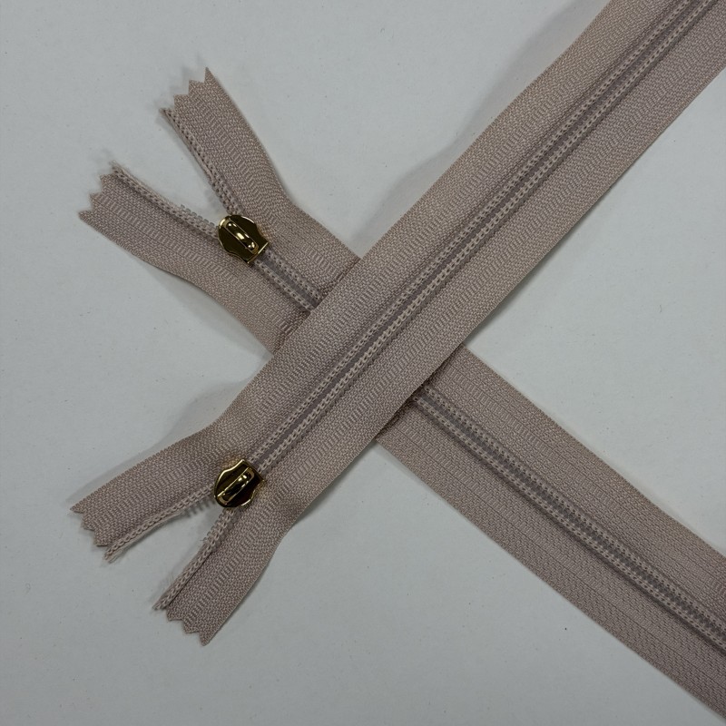 Rust Resistant #5 Nylon Zipper Lightweight Shell Pink Teeth