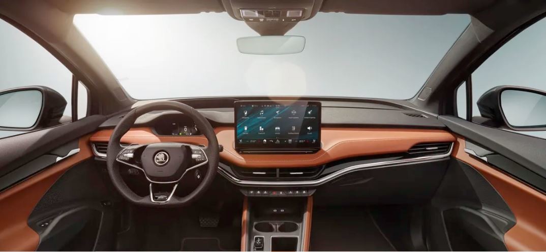 Достаточно удобная езда и похвально быстрая на Skoda Enyaq iv80 82kWh аккумулятор с одним двигателем, электромобиль с задним приводом