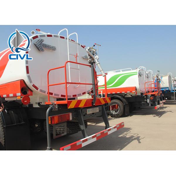 Water tanker truck 116hp Engine 4x2 6 Speeds 5m3 Water Bowser Truck Sinotruk liquid tank truck Howo 7995kgs