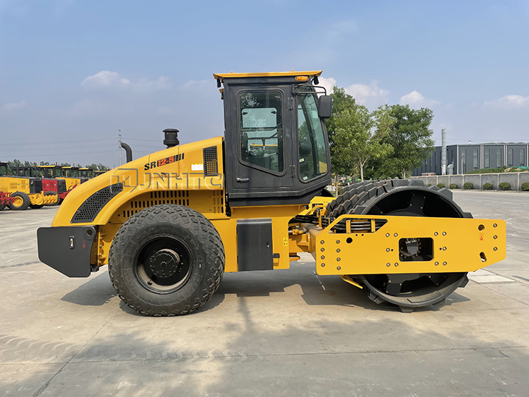 грейдер мотора разравнивателя 165hp шабера земли условия 18ton