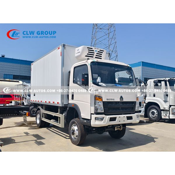 HOWO 4x4 Right-Hand Drive Refrigerated Truck with 5.4 Ton Electric Winch