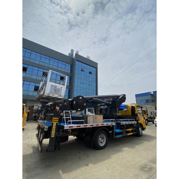 Caminhão Isuzu Elf Hidráulico Telescópico / Caminhão de Plataforma Aérea