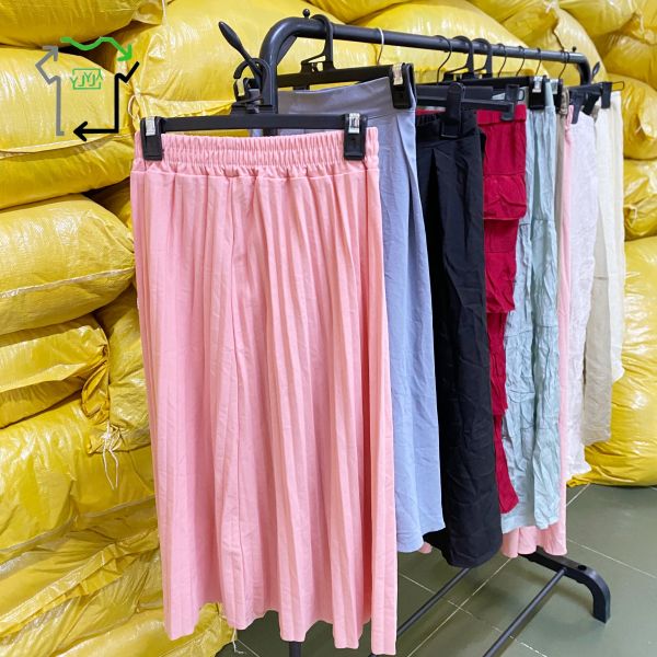 Solid Color Half Length 2nd hand Skirt Fashionable Second Hand Skirts Good Condition