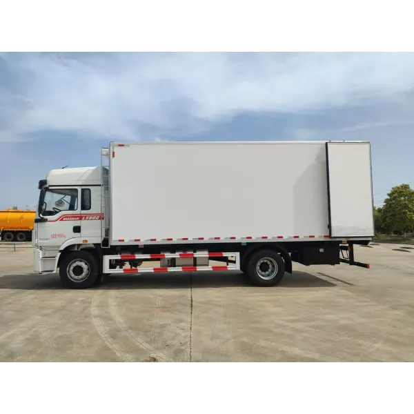 30t Insulated Truck Refrigerated Truck Efficient Insulated Transport Truck Fresh Food Transport Truck Fresh Meat Transport Truck