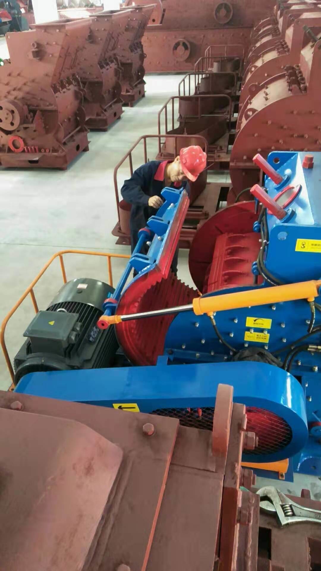 Customized Request European Version of Rough Grinding Raymond Mill Mill Equipment