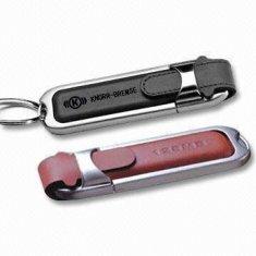 Memoria USB de cuero más caliente AT-030B
