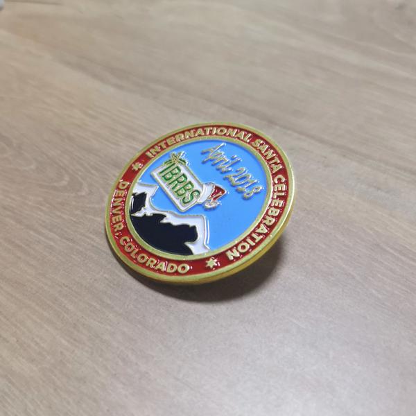 1.5 Inches Iron Christmas Lapel Pin For Santa Celebration