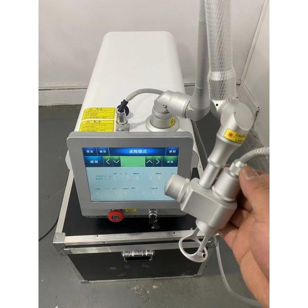 10600nm Co2 Fractional Laser Machine for Virginal Tightening Acne Scar Removal Skin Rejuvenation Machine