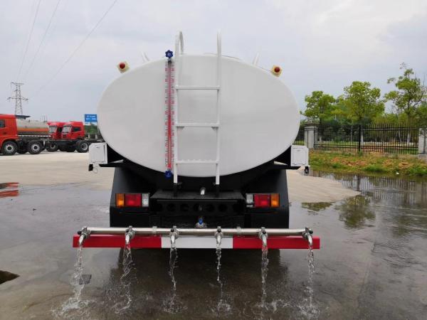 ISUZU ELF 8M3 8ton 8000L Drinking Water Tanker , Water Transport Truck With Liquid Lever