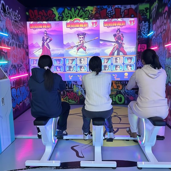 Commercial-Grade Indoor Interactive Projection Cycling Bike with Aluminum Frame and Immersive  Racing Game System for Gyms