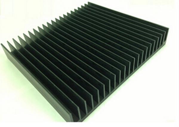 L'oxydation anodique en noir a expulsé les radiateurs en aluminium 500V carré - 800V