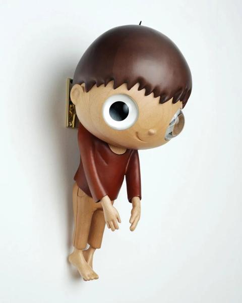 Handpainted Wooden Art Sculpture Gallery With Wall Hanging Type