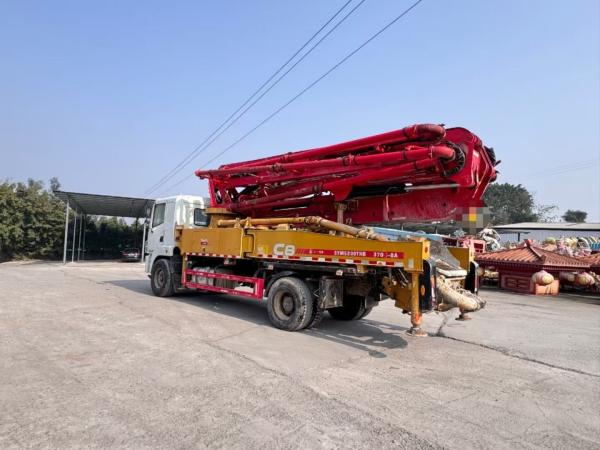 High Pressure Second Hand Pump Truck Cement Pumper Construction Equipment