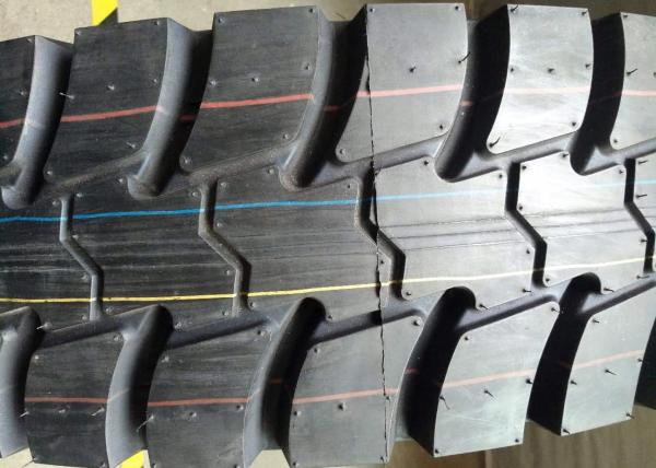 8.25R16LT Light Truck Tires Robust Tread Pattern Design For Regional Vehicle