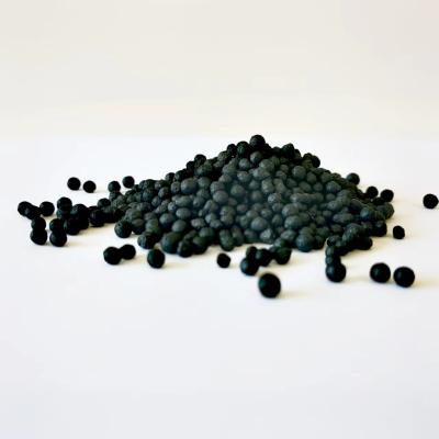 Engrais granulaire de granules noirs sûrs d'engrais organique pour des pelouses