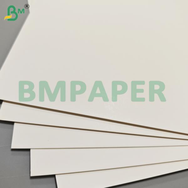 3 mm de carton blanc à bonne rigidité pour panneau d'affichage