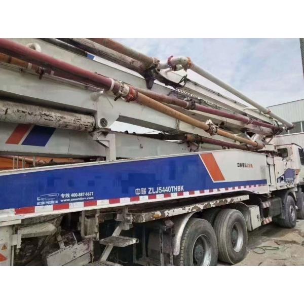 Zoomlion 56m Подержанный насосный грузовик Батальная плита грузовик насос в пределах 1370 мм высоты питания