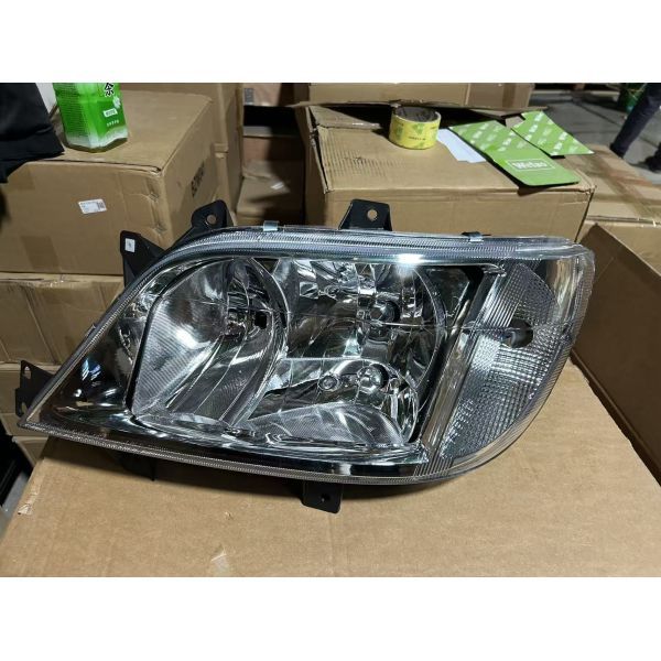 OEM Mercedes Benz 9018202561 / 9018202661 Head Light