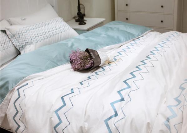 Soft Embroidered Light Blue And White Duvet Cover 4 Pcs For Home / Hotel