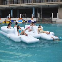 Salon de flottement gonflable d'île de personnes blanches de la couleur 6 pour des sports aquatiques