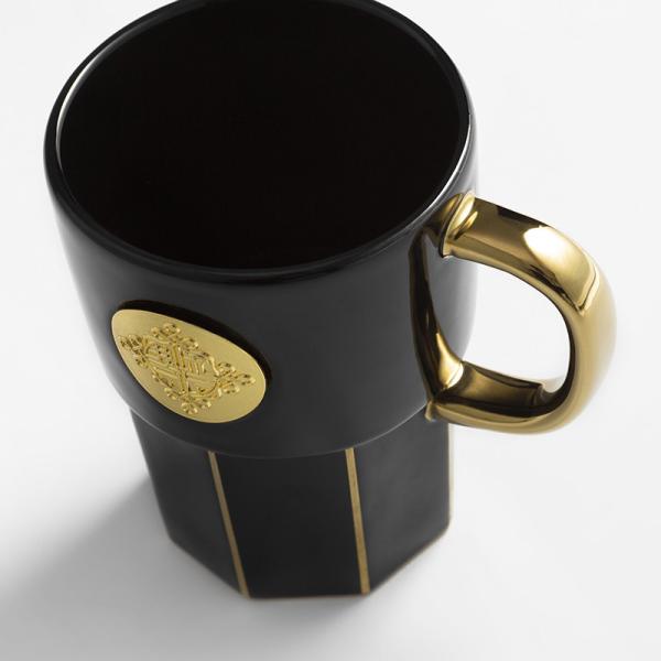 Customized Gold Handle Mugs With Gold Nameplate In Durable Earthenware / Stoneware / Porcelain