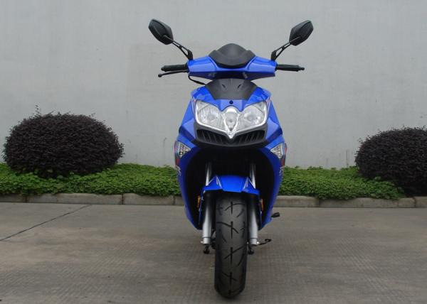 Air Cooled  Adult Motor Scooter 50cc 1 Cylinder 2 Stroke 12 Degree Climbing Capacity