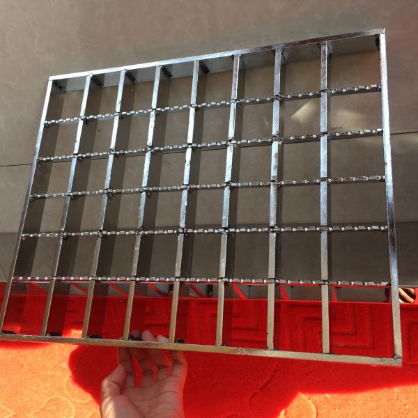 15-W-4 Stainless Steel Grating Flat Bar Pressure Welding ISO9001 Certification