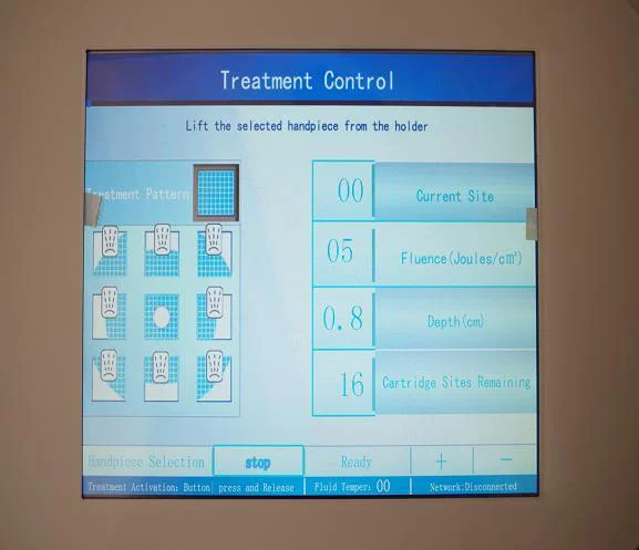 Operation System:Ultrasonic Feature:Anti-Puffiness; Wrinkle Remover; Skin Tightening Model Number:HIFU03 Brand Name:HP P