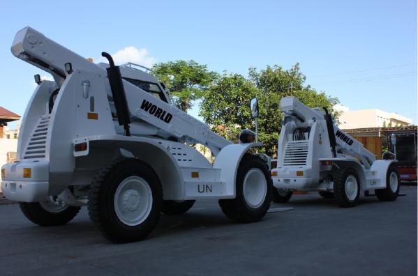 8.2T Terrain Forklift with Overload Protection Safety Features