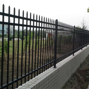 SChina Manufacture Black galvanized & powder coating spear top wrought iron fence panel
