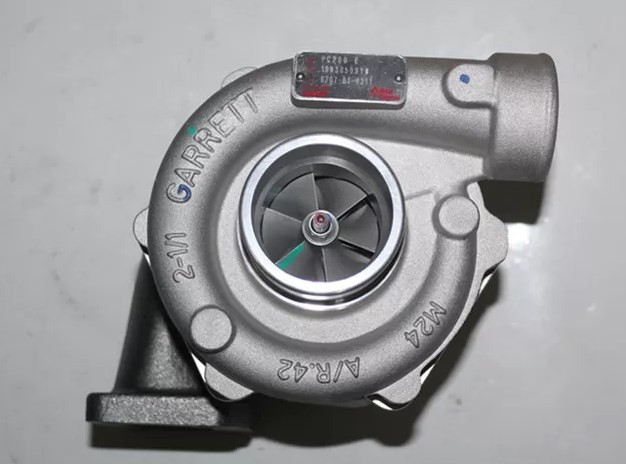6D102 3539697 Части двигателя экскаватора Turbo для дизельного двигателя PC200-6 Turbocharger