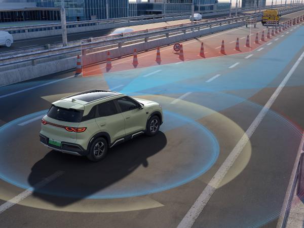 Chinese Electric MPV 6-Seater L2 Assisted Driving
