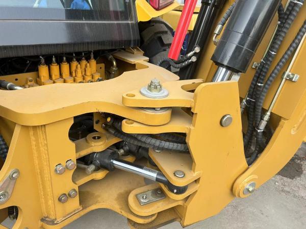Used Excavator Caterpillar CAT420F Road Painting Machine / Secondhand Japan Tractor Road Machinery Engine  In Good Condition