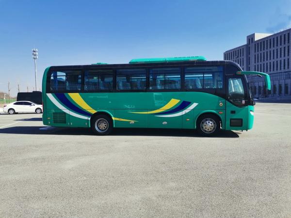 Electronic Control Huanghai 8.2m Staff Shuttle 44 Seater Bus 200km Range