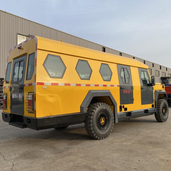 Транспортная машина для горнодобывающей промышленности РУ-18 вместимостью 18 человек