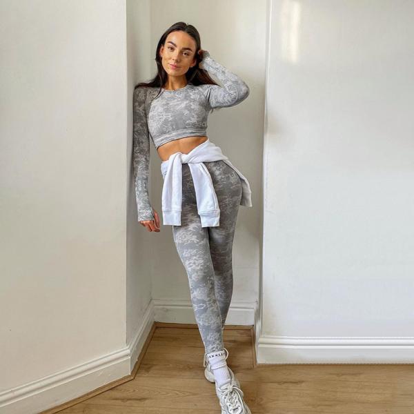 Напечатанная камуфлированием разминка женщин двухкусочная оборудует чувство Nake