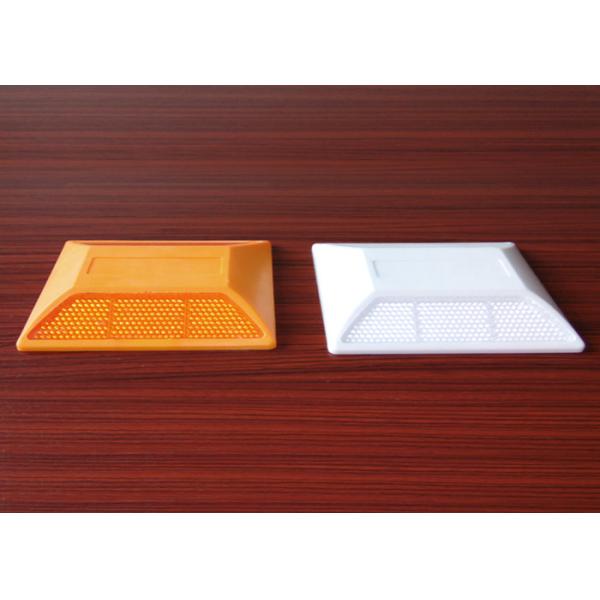 ABS Plastic Cat Eyes Road Stud Traffic Safety Equipment