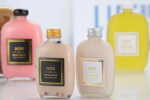 Завалка бутылки шампуня SUS316 380V и покрывая машина 0.6MPa