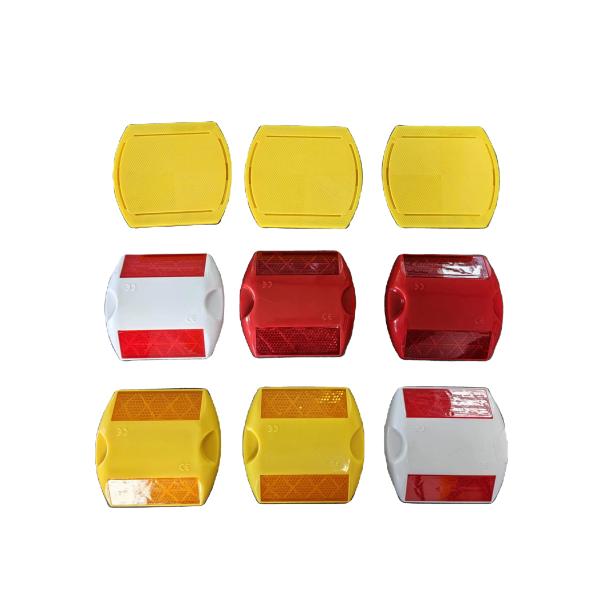 Cat Eye Road Stud with 360° Reflective Angle and 15 Tons Compressive Strength for Highway Safety