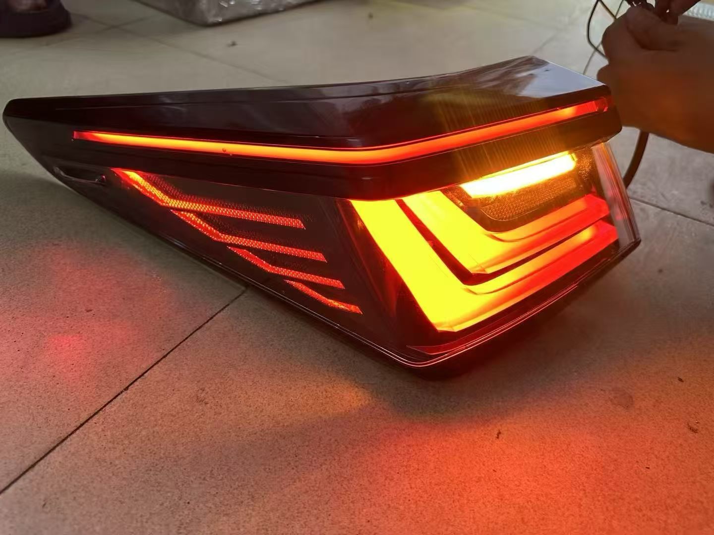 Genuine Used 2025 Lexus ES300 / ES300h Rear Tail Light Assembly Set of 3 (Left + Right + Full-Width Center Light Bar)