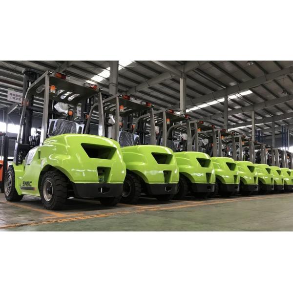 Customer Customized 3ton Forklift Sale with Solid Tire Options